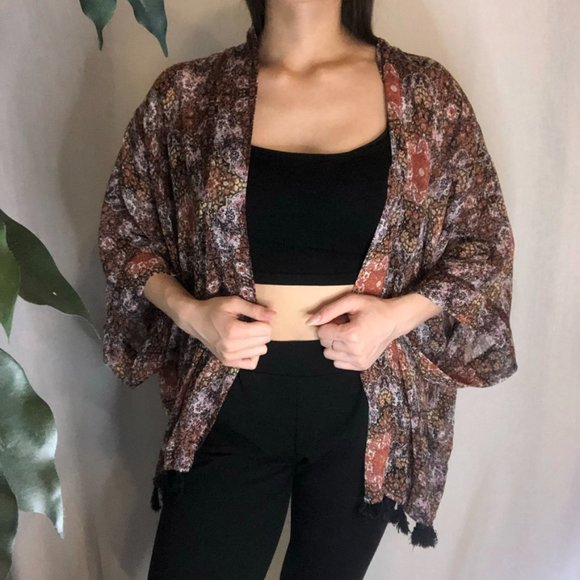 Colourful Warm Tone Patterned Kimono - Picture 4 of 12